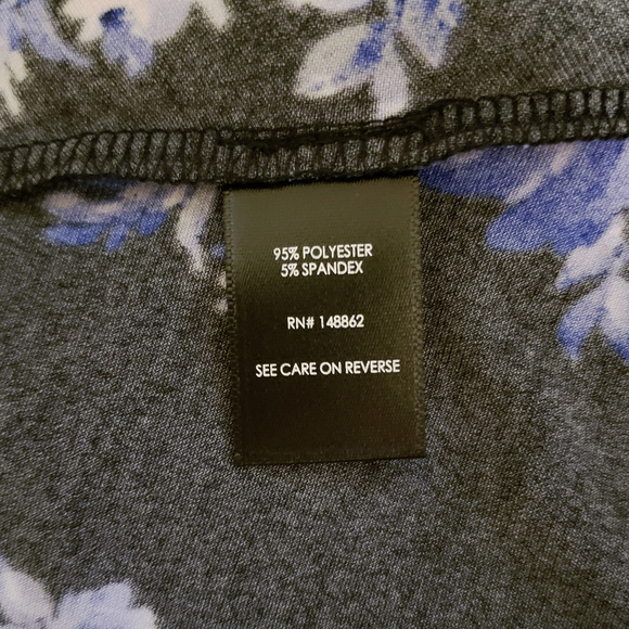 Torrid Black Floral Studio Knit Wrap Dress, NWOT - Picture 6 of 8